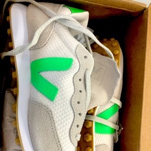 Veja Rio Branco  sneakers Brand New. Women’s 6